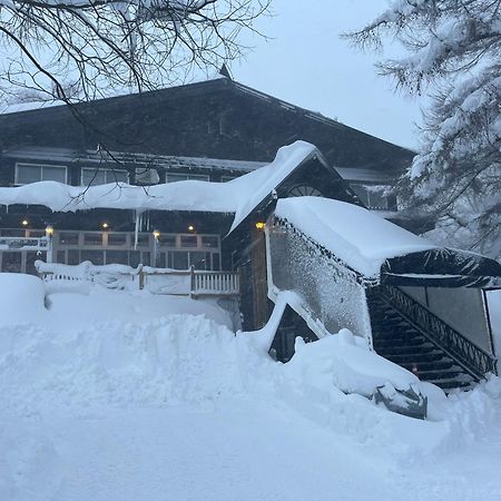 ホテル レストマンス・ペンション・ウッディヒル 飯山市 エクステリア 写真